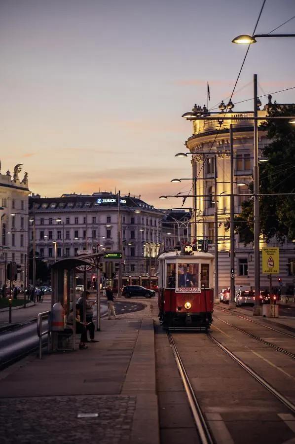 Henri Hotel Wien Siebterbezirk 4*, Βιέννη