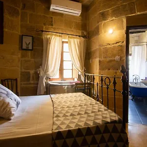 The Burrow Πανσιόν Tarxien