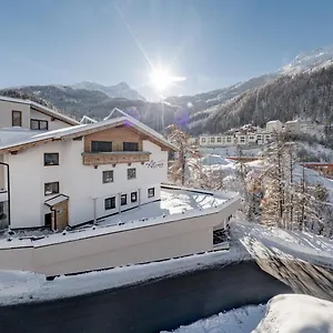 https://pension-kuhtrain.soldenhotels.net