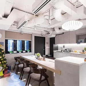 Jyu Capsule Albergue