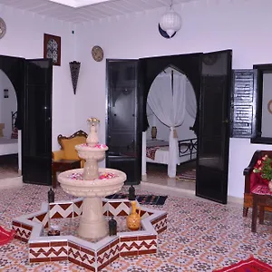 riad-benrahal.marrakeshhotelsmorocco.com/