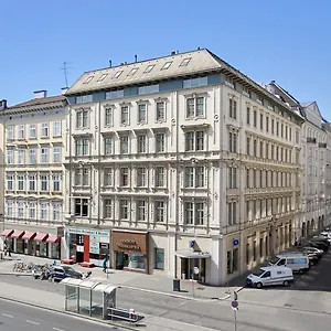 Hotel Living An Der Oper, Viena