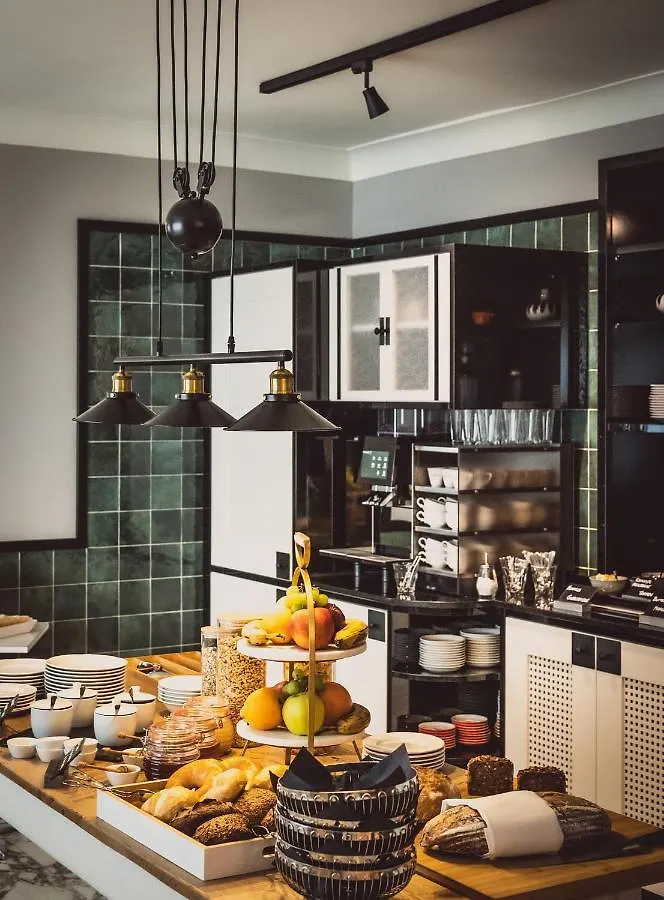 Henri Hotel Wien Siebterbezirk 4*, Vienna Austria